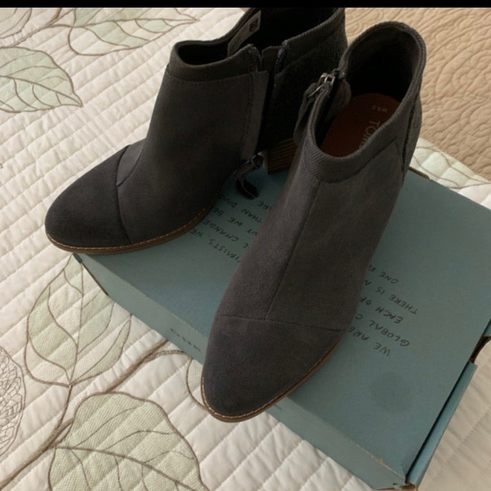 TOM'S gray suede and felt boots.  In excellent condition. Great price!